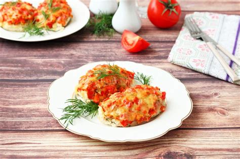 Вкусное куриное филе запеченное с овощами