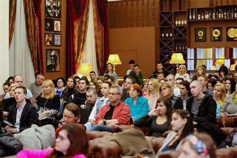 Проводите мероприятия и тренинги по саморазвитию
