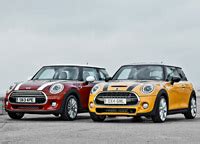Экстерьер старых и новых моделей автомобилей Mini Cooper