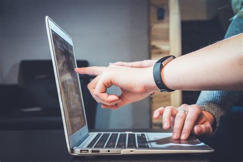 Скачивание и установка Huawei PC Manager