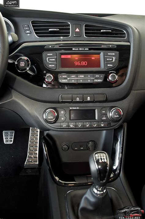 Kia Ceed JD: улучшение звука штатной магнитолы